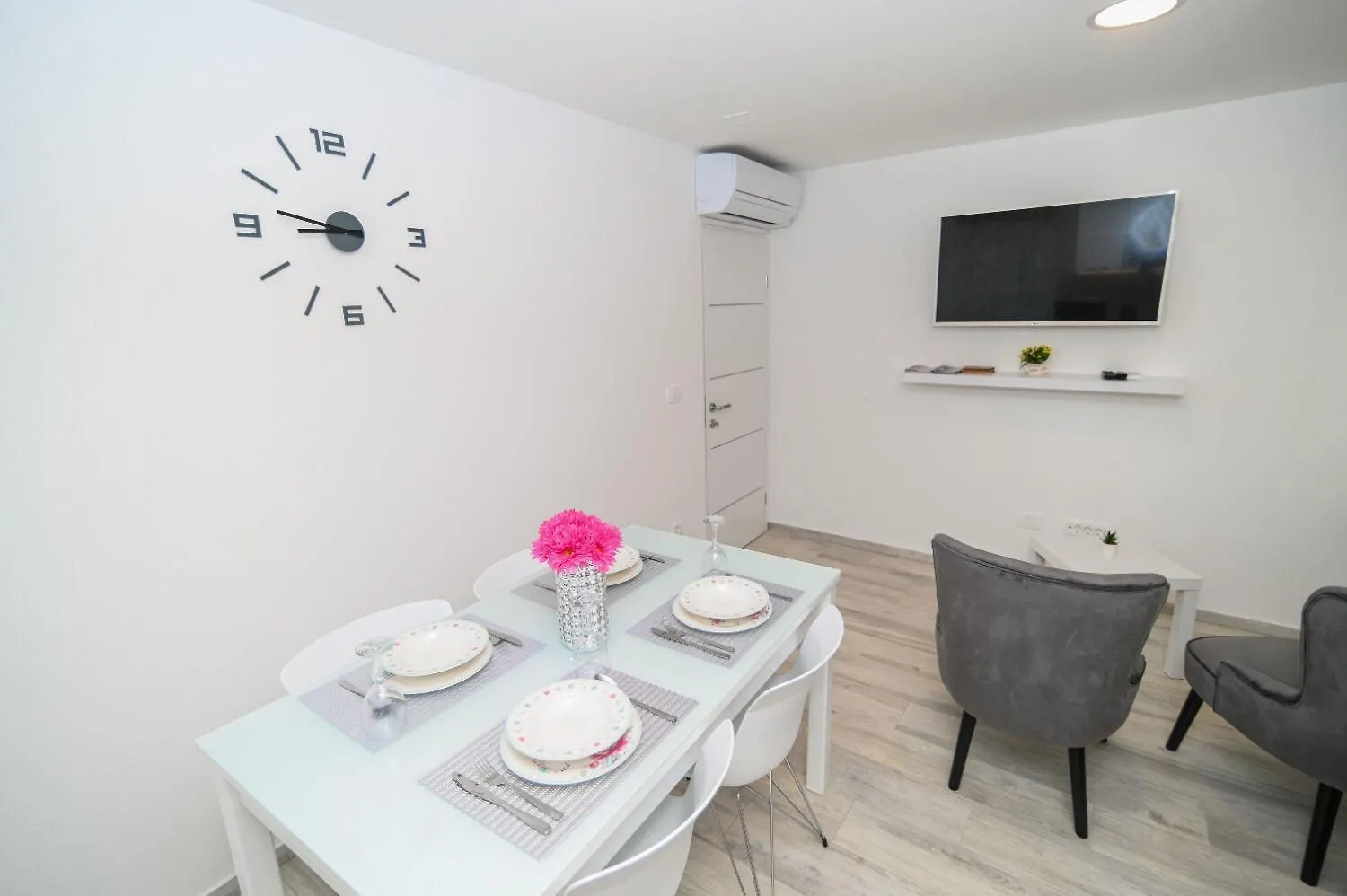 Apartments Sani - Modern Split Croatia