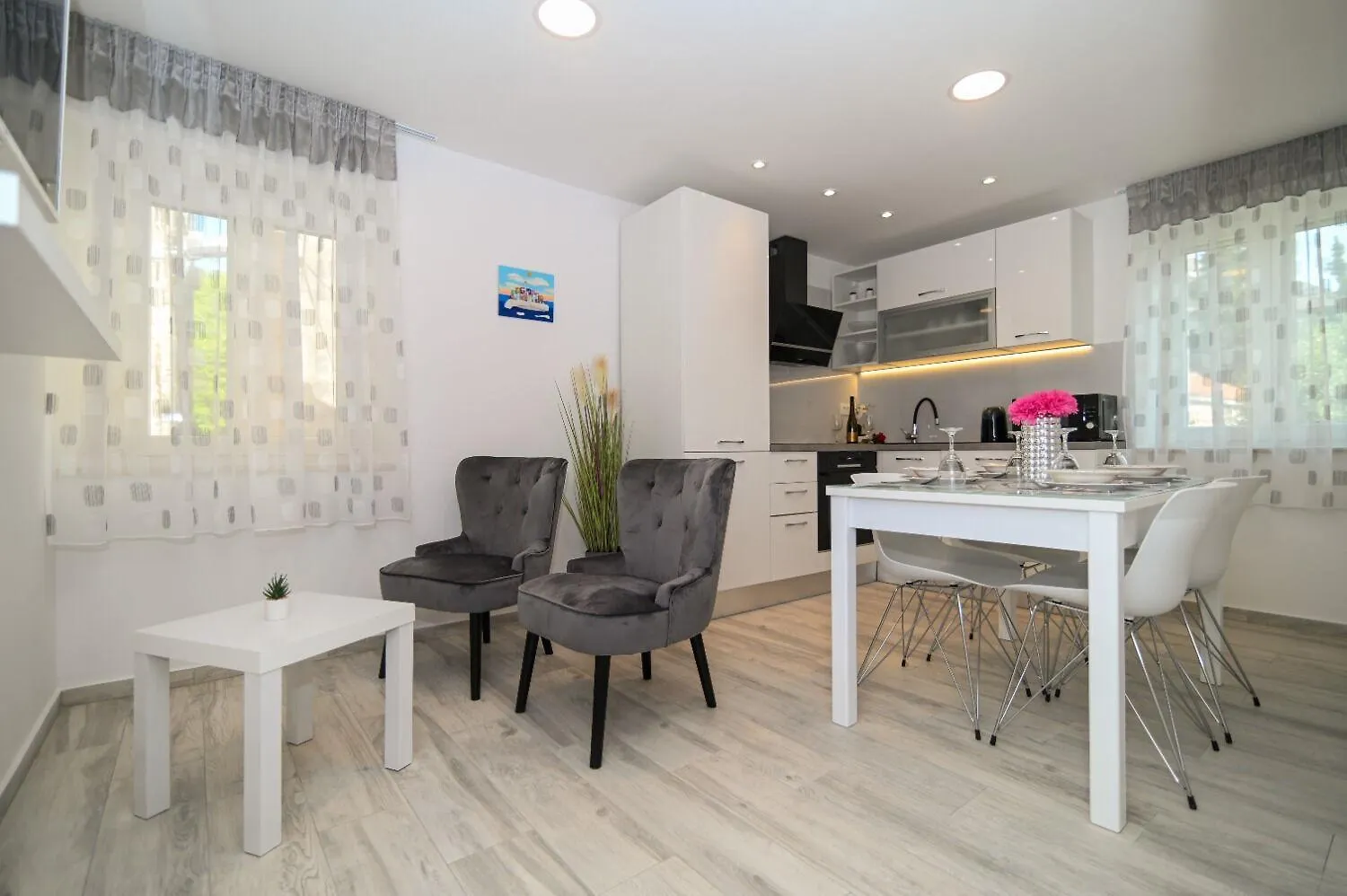Apartments Sani - Modern Split
